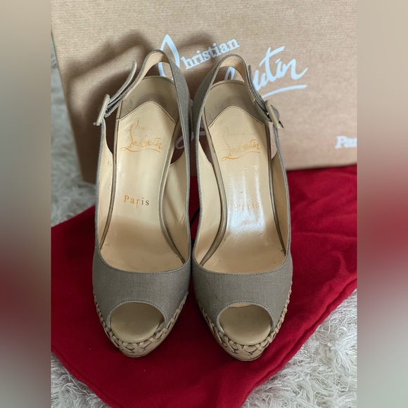 Christian Louboutin Taupe Canvas Indiana Slingback Platform pumps - Picture 7 of 8